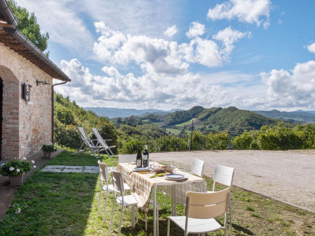 Belvilla By Oyo Borgo Tre SantʼAngelo in Vado Pokój zdjęcie